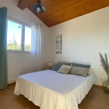 Des Oliviers Holiday home *